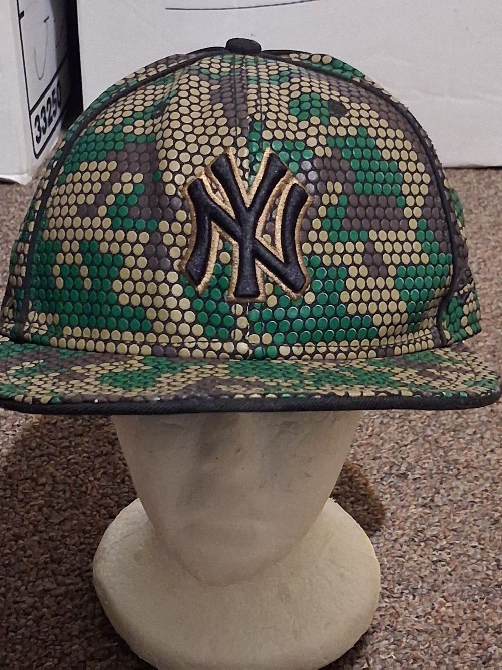 Rare New Era Green Camo NY Mossaic Tile Patterned Fitted Hat 7 1/4